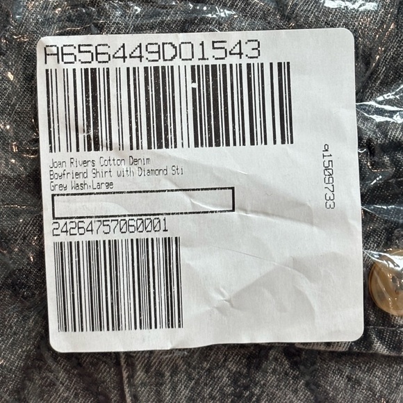 Joan Rivers Cotton Denim Boyfriend Shirt • Grey Wash • Diamond Stitch • Large - Picture 2 of 4